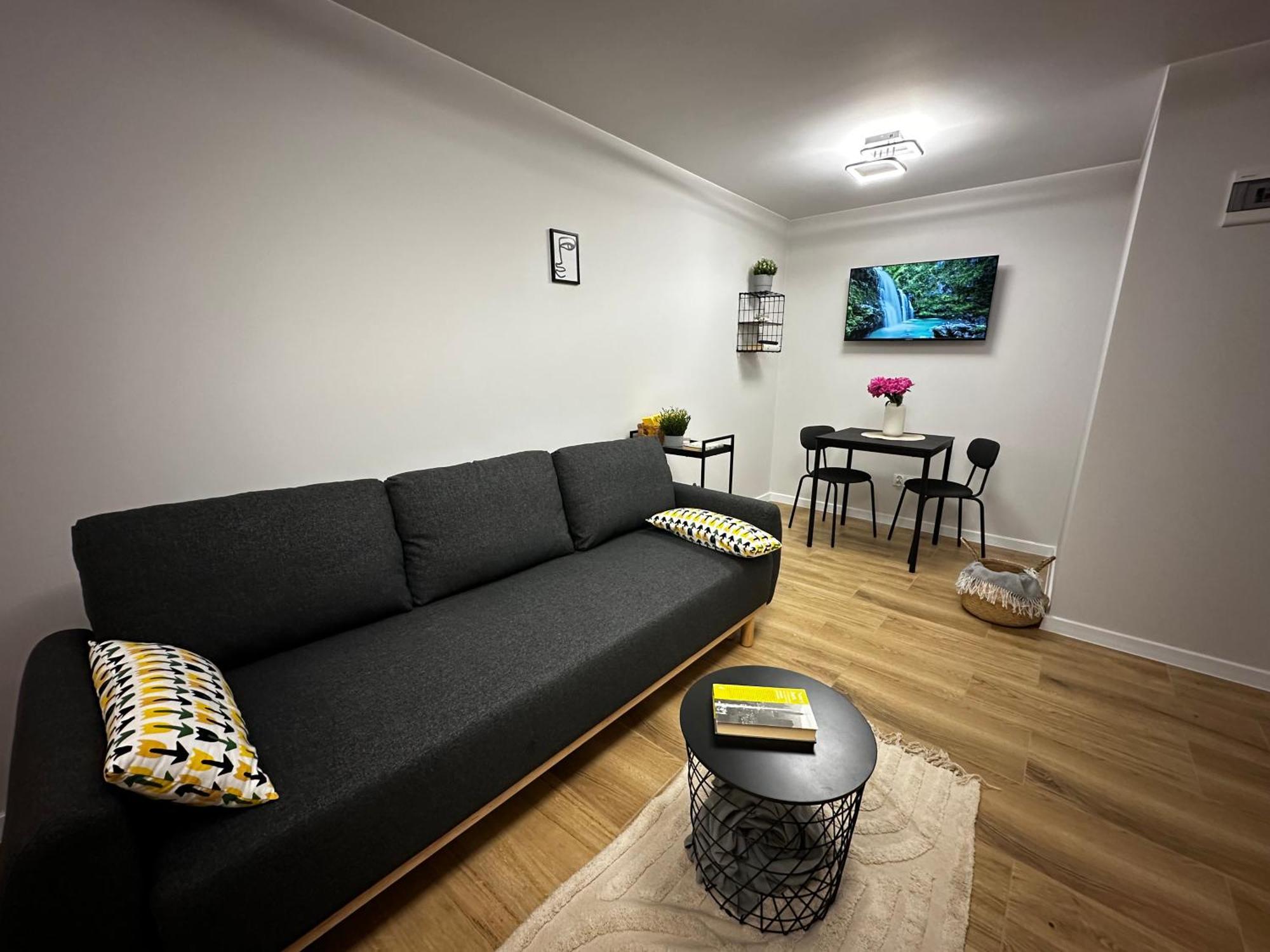Skwerowa Nest Apartment Красков Екстериор снимка