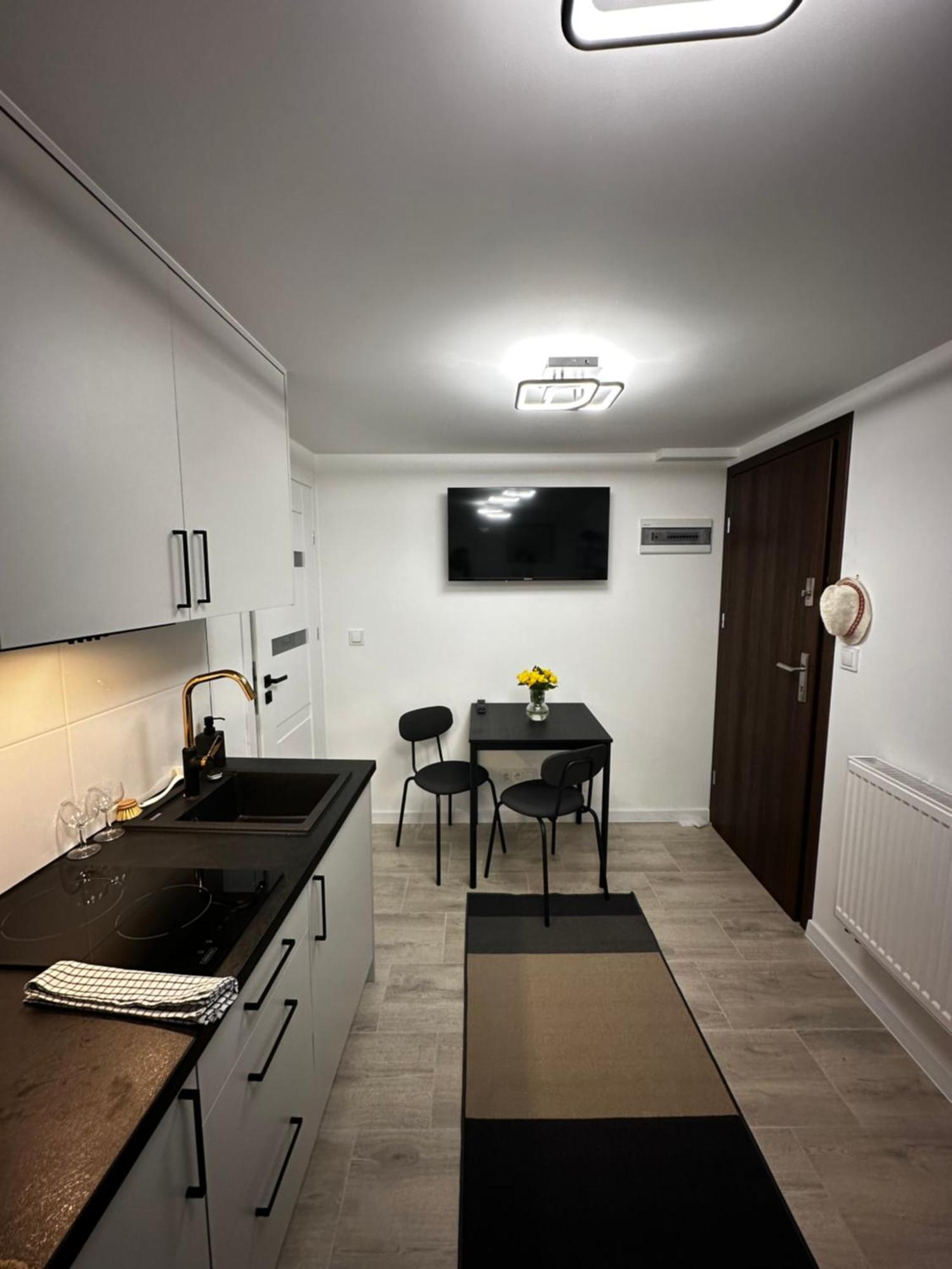 Skwerowa Nest Apartment Красков Екстериор снимка